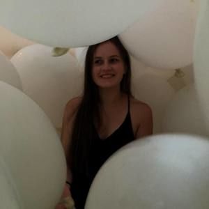 Meet your Posher, Kelly